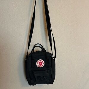 Fjällräven Kånken Water Repellent Black Sling Shoulder Bag
